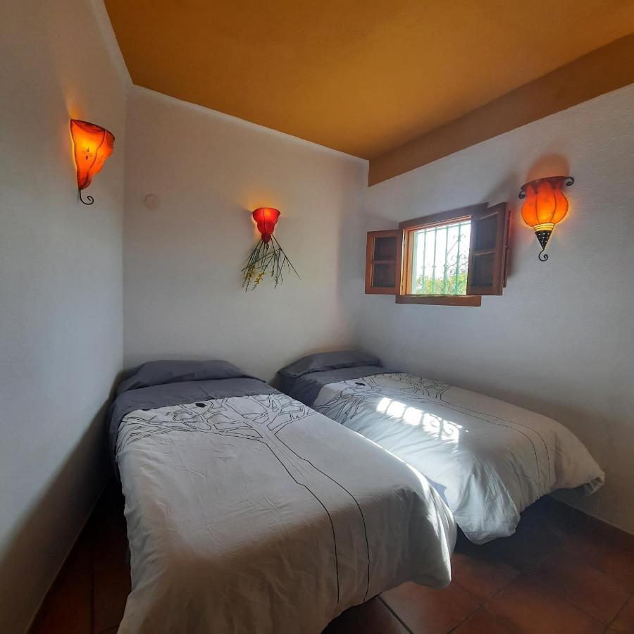 Bed & Breakfast Alpujarra Guesthouse, Remote Off-grid Mountain *